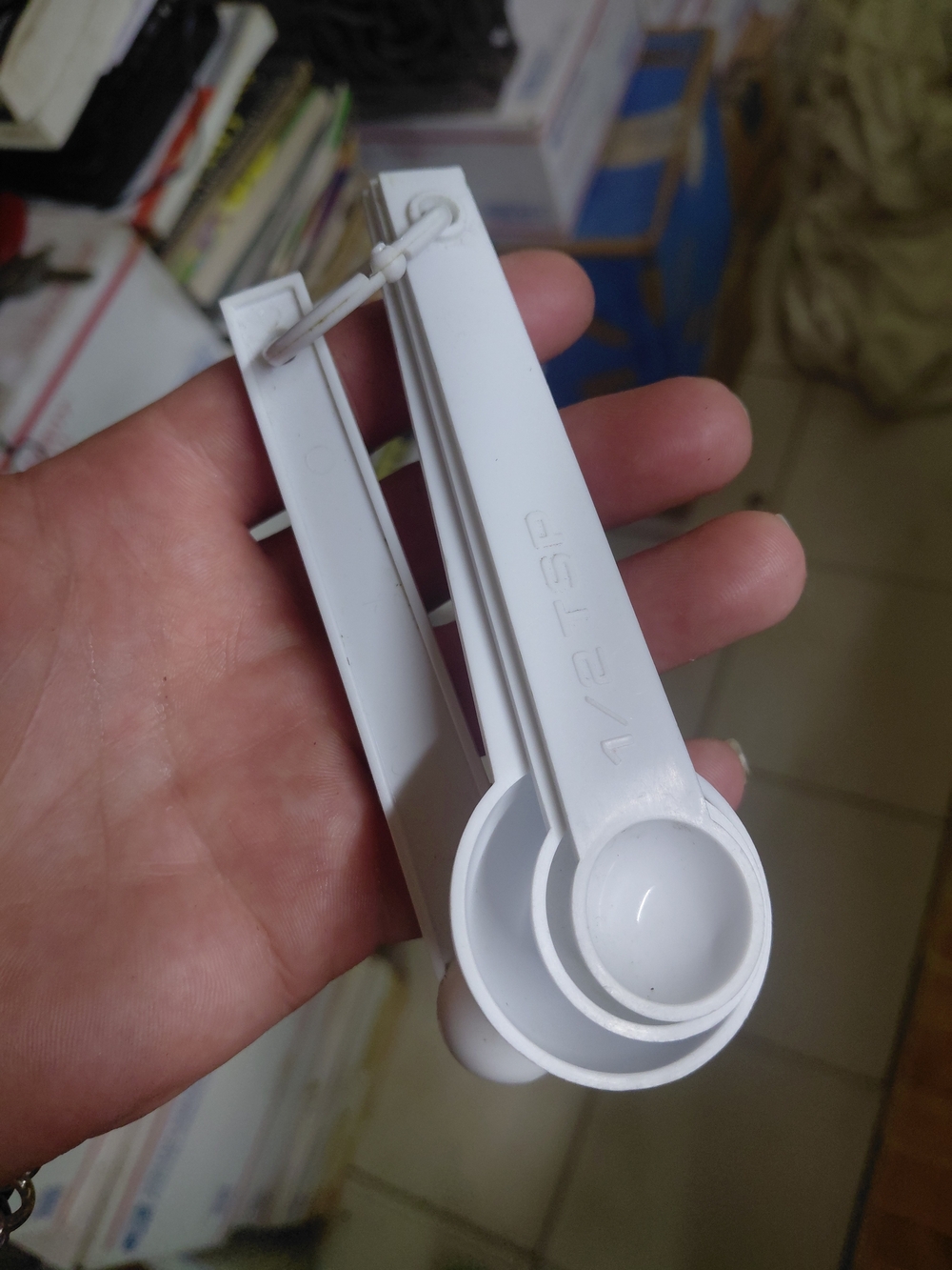 White Plastic Measuring Spoon Set – 4-Piece Kitchen Set